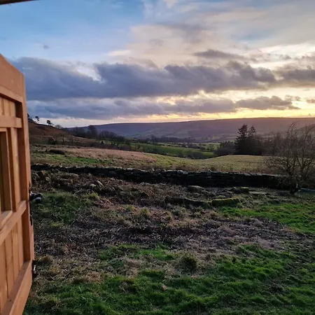 Wainstones Shepherd's Hut 캠프장