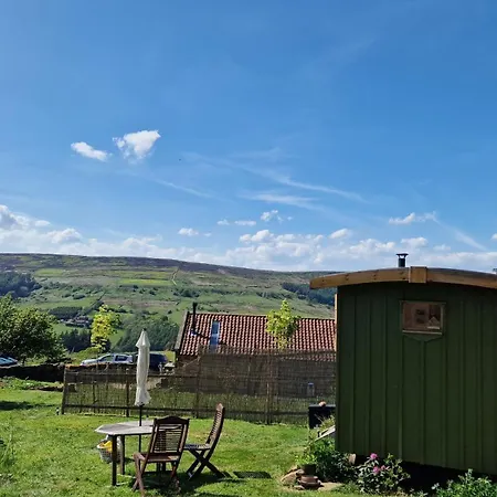 Kemping Wainstones Shepherd's Hut