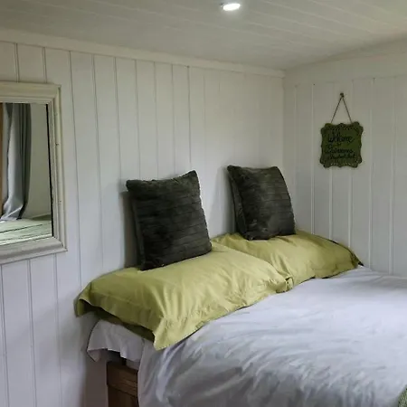 Campsite Wainstones Shepherd's Hut