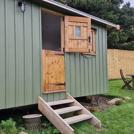 Wainstones Shepherd's Hut Campsite *
