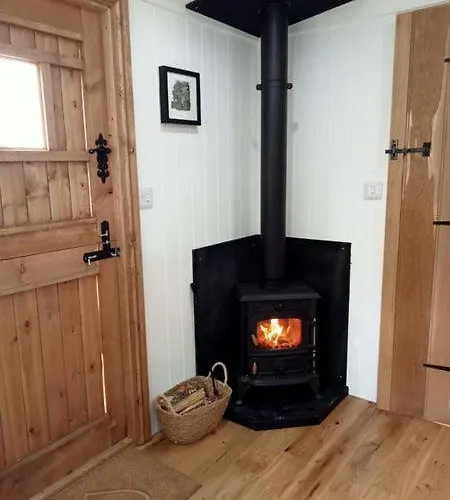 Wainstones Shepherd's Hut Campsite *