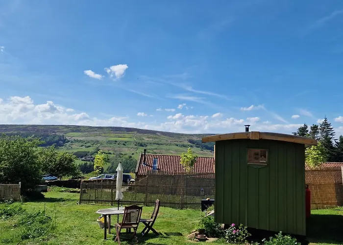 Campsite Wainstones Shepherd's Hut