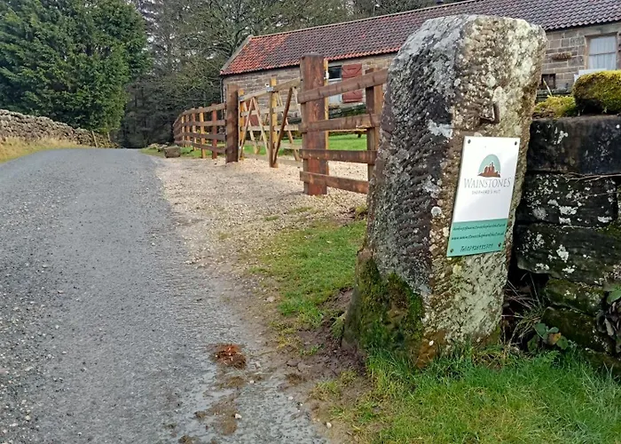 Campsite Wainstones Shepherd's Hut *