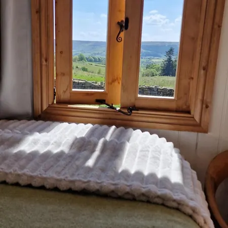 Wainstones Shepherd's Hut *